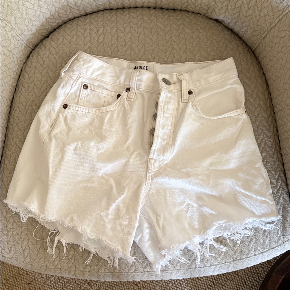 Agolde white size 23 Jean Shorts slight discoloration on waist band, see pic